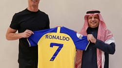 Cristiano Ronaldo Resmi Bergabung ke klub Arab Al-Nassr