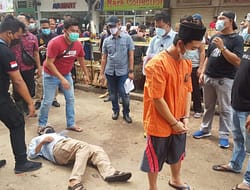 Polisi Gelar Rekonstruksi Pembunuhan di Pasar Tos 3000